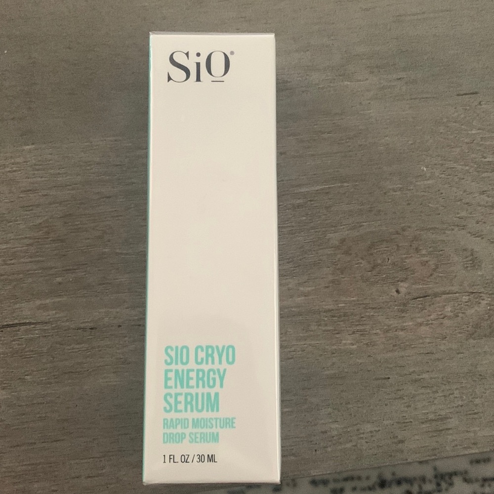 Brand new SiO energy serum.  1fl oz